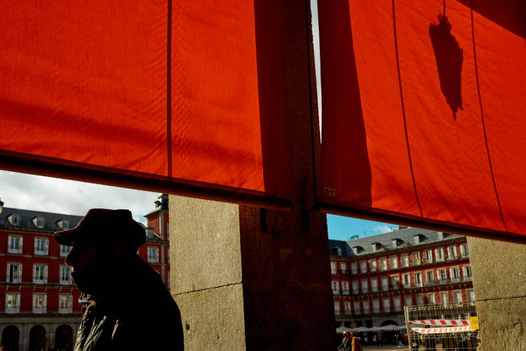 Taller de fotografía de calle en Madrid http://robertomasfoto.com 