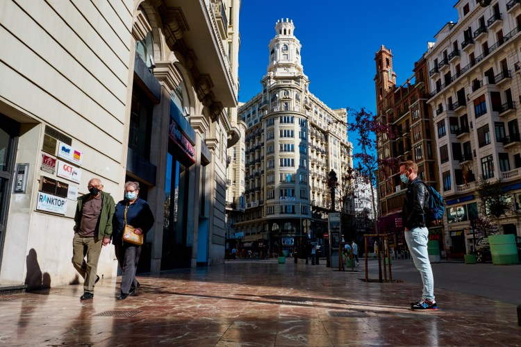 Talleres de fotografia de calle en Valencia rober tomas http://robertomasfoto.com 
