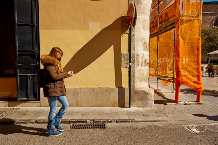Talleres de fotografia de calle en Valencia rober tomas http://robertomasfoto.com 