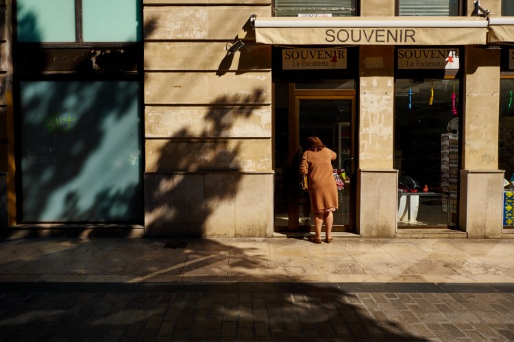 Talleres de fotografia de calle en Valencia rober tomas http://robertomasfoto.com 