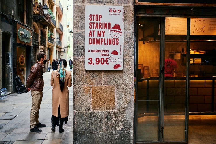 Talleres de Fotografía de Calle en Barcelona con Rober Tomas http://robertomasfoto.com 