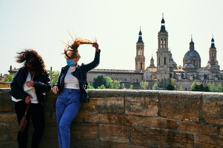 Talleres de Inmersión en la Fotografia de Calle Zaragoza con Rober Tomas