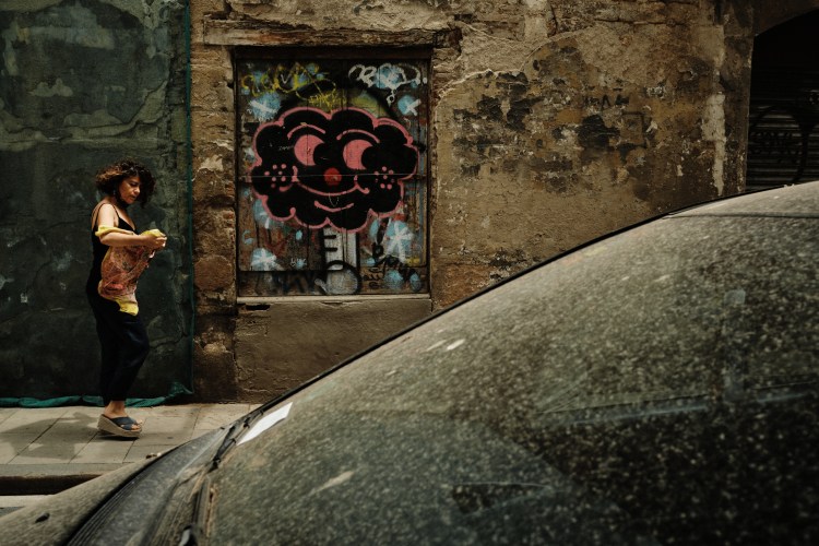 Taller de fotografía de calle en Barcelona, con Rober Tomas,

http://robertomasfoto.com 