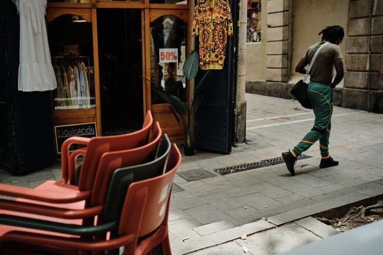Taller de fotografía de calle en Barcelona, con Rober Tomas,

http://robertomasfoto.com 