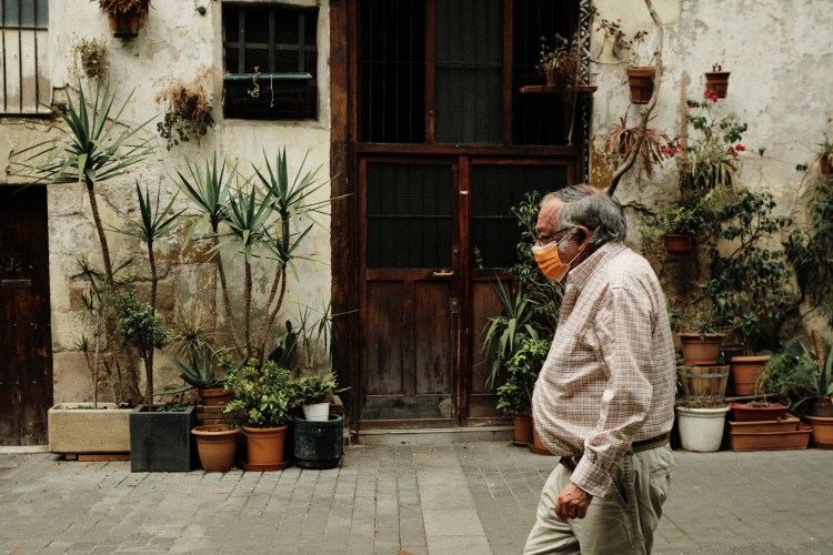 Taller de fotografía de calle en Barcelona, con Rober Tomas,

http://robertomasfoto.com 