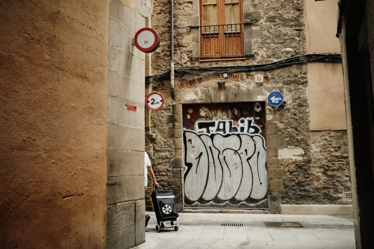 Taller de fotografía de calle en Barcelona, con Rober Tomas,

http://robertomasfoto.com 