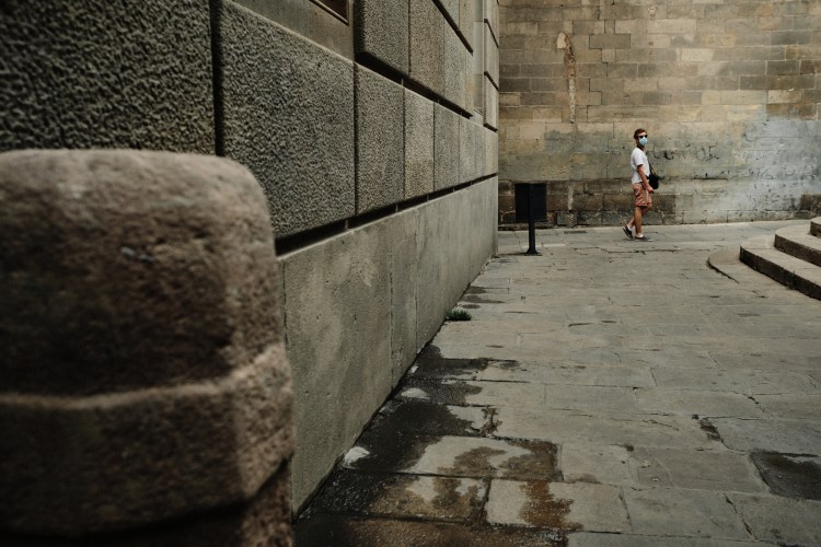 Taller de fotografía de calle en Barcelona, con Rober Tomas,

http://robertomasfoto.com 