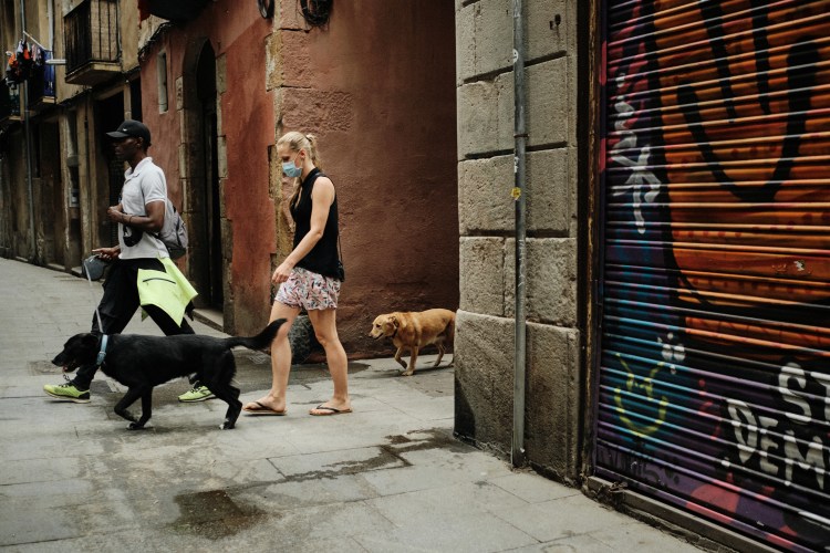 Taller de fotografía de calle en Barcelona, con Rober Tomas,

http://robertomasfoto.com 