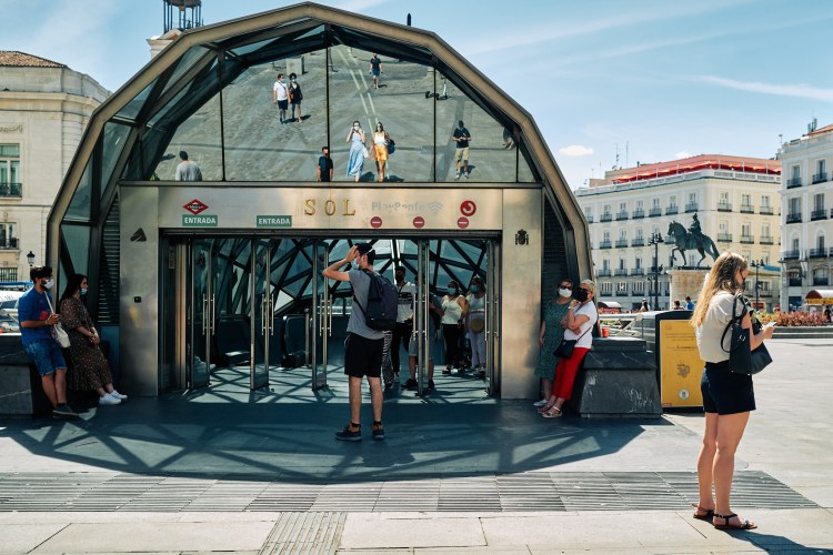 Taller de Fotografía de Calle con Rober Tomás en Madrid. http://robertomasfoto.com 