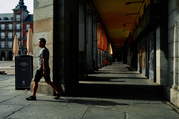 Taller de Fotografía de Calle con Rober Tomás en Madrid. http://robertomasfoto.com 