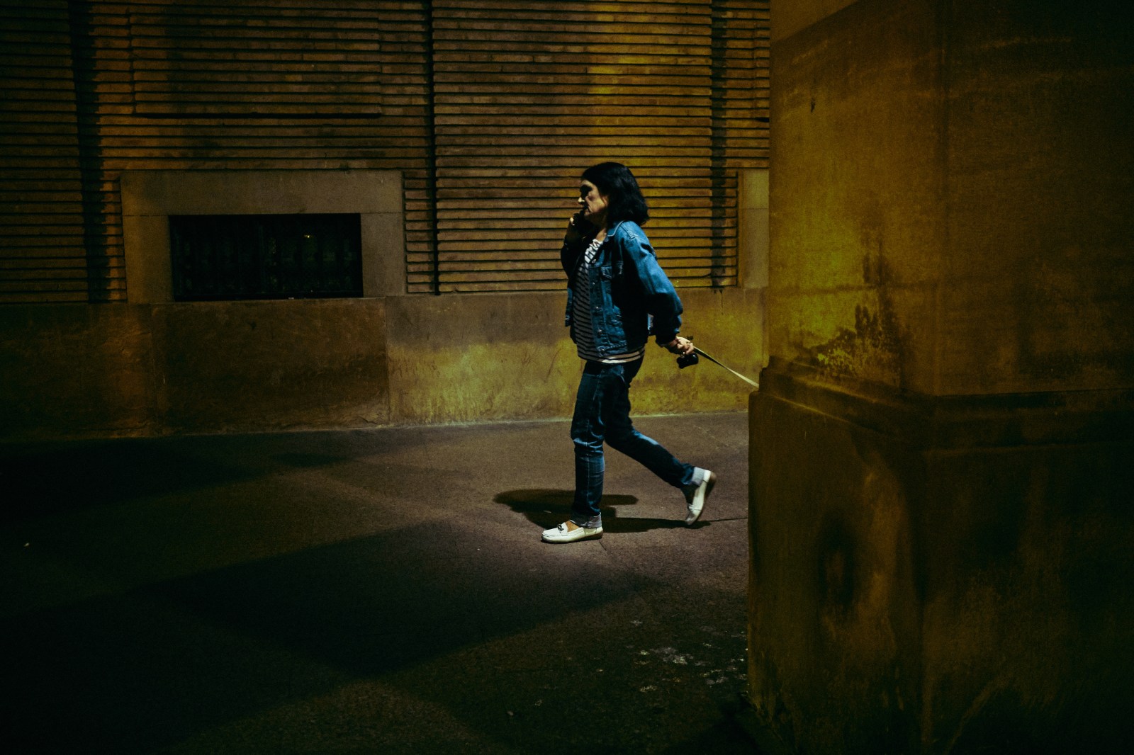 Fotografía de Calle nocturna en Zaragoza con Rober Tomas http://robertomasfoto.com 