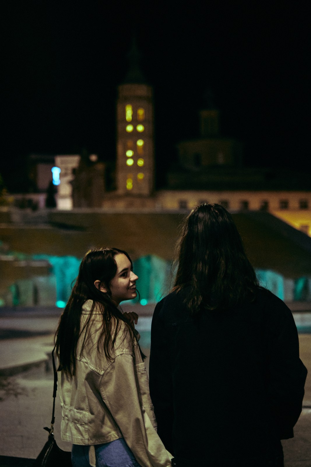Fotografía de Calle nocturna en Zaragoza con Rober Tomas http://robertomasfoto.com 