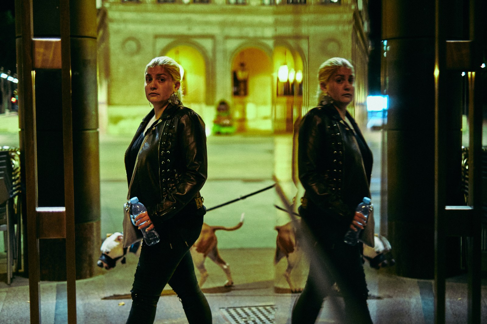 Fotografía de Calle nocturna en Zaragoza con Rober Tomas http://robertomasfoto.com 