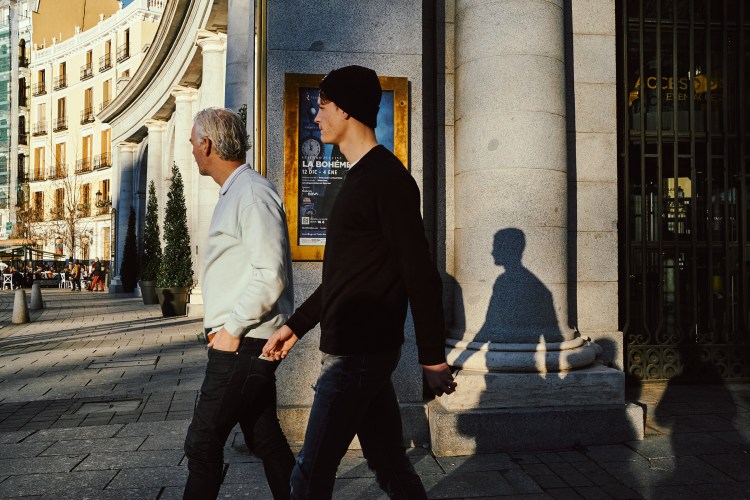 Taller de Fotografía de Calle en Madrid. http://robertomasfoto.com  Rober Tomas