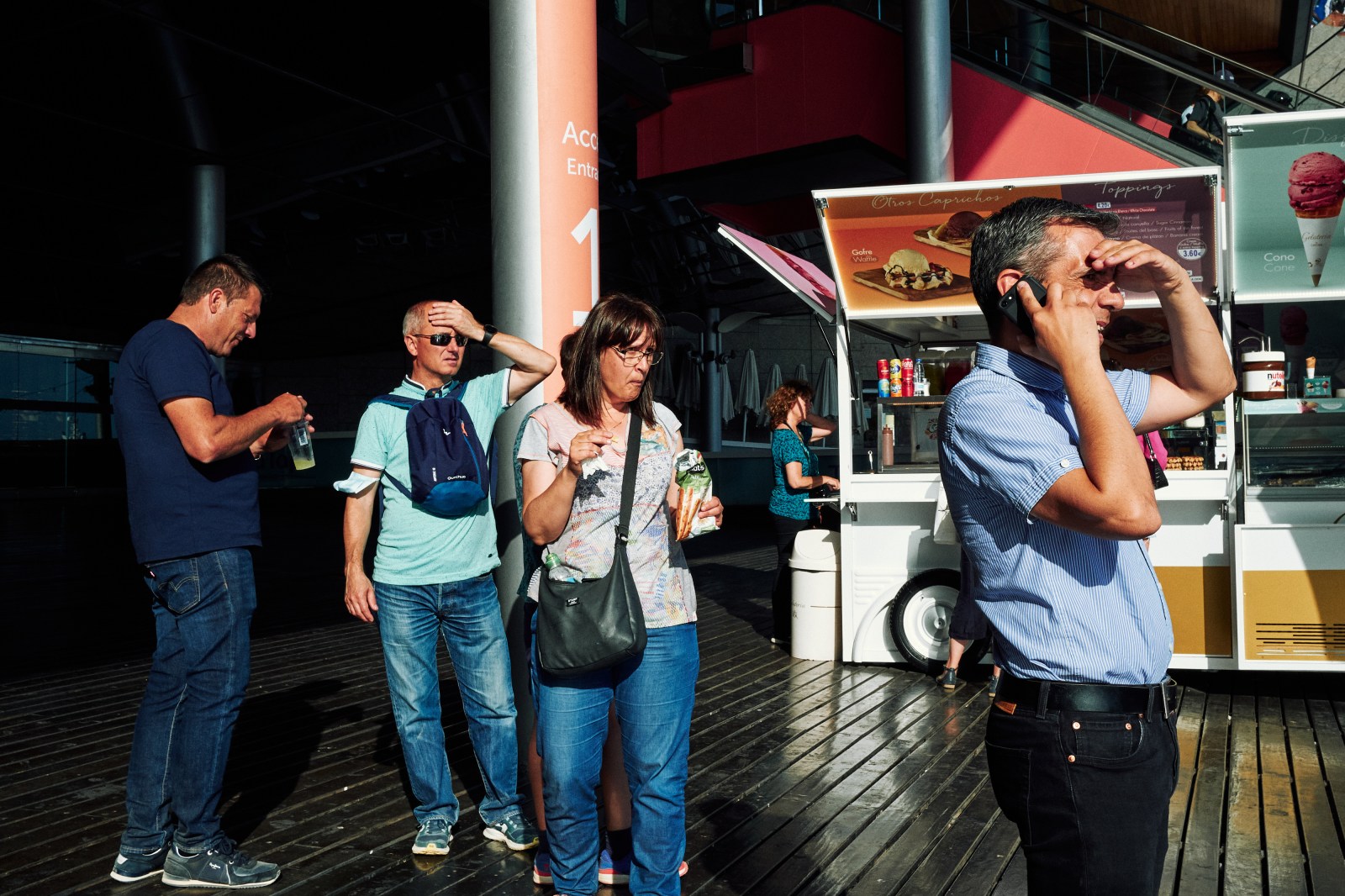 Taller de fotografia de calle con Rober Tomas en Barcelona. http://robertomasfoto.com 