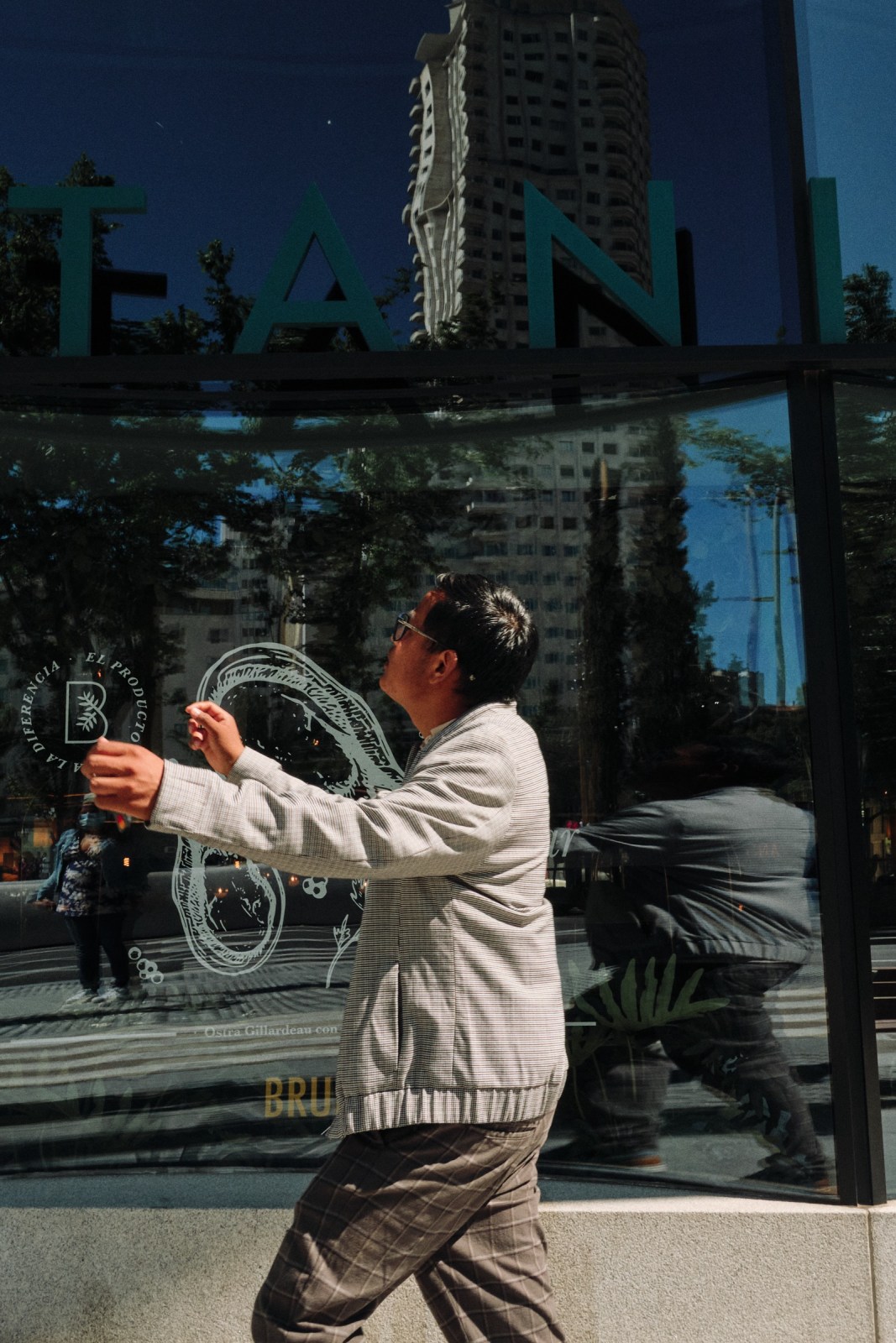 Taller de Fotografía de Calle en Madrid con Rober Tomas en http://robertomasfoto.com 