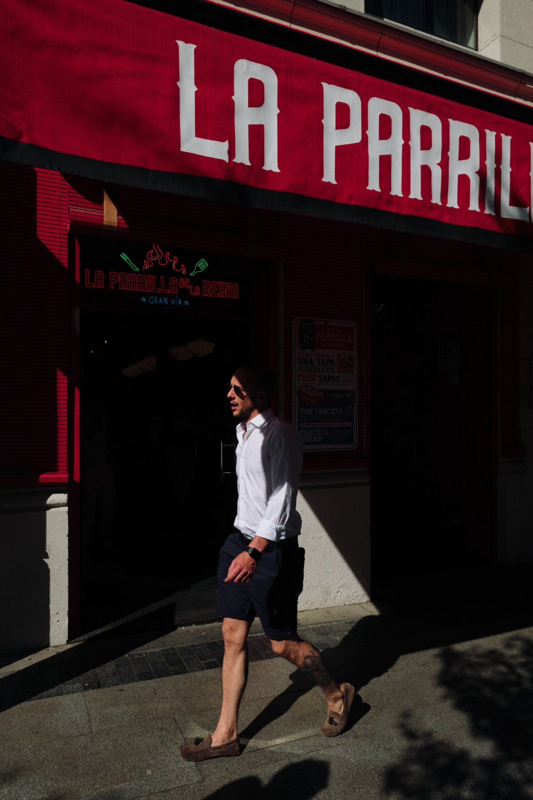 Taller de Fotografía de Calle en Madrid con Rober Tomas en http://robertomasfoto.com 