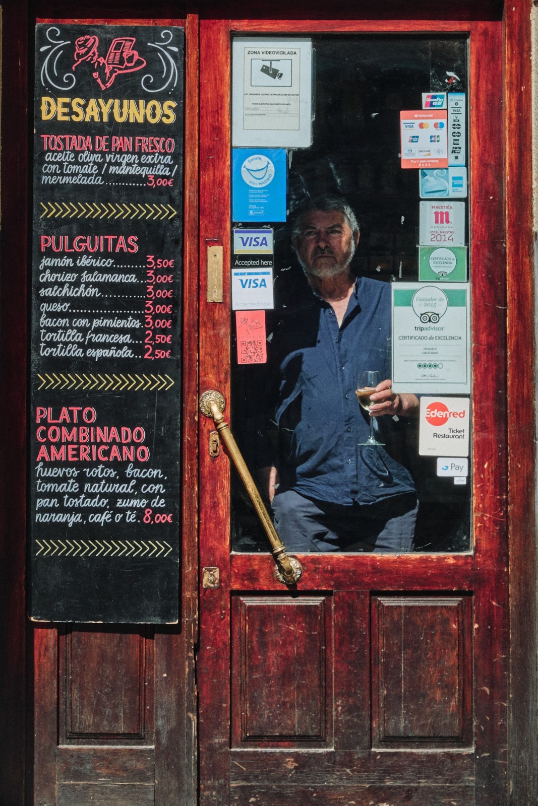 Taller de Fotografía de Calle en Madrid con Rober Tomas en http://robertomasfoto.com 