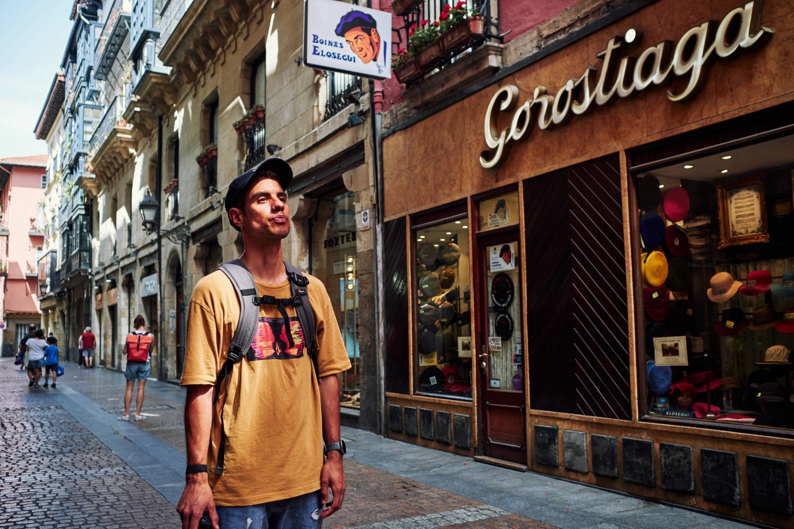 Talleres y cursos de fotografía de calle en Bilbao con Rober Tomás. http://robertomasfoto.com 