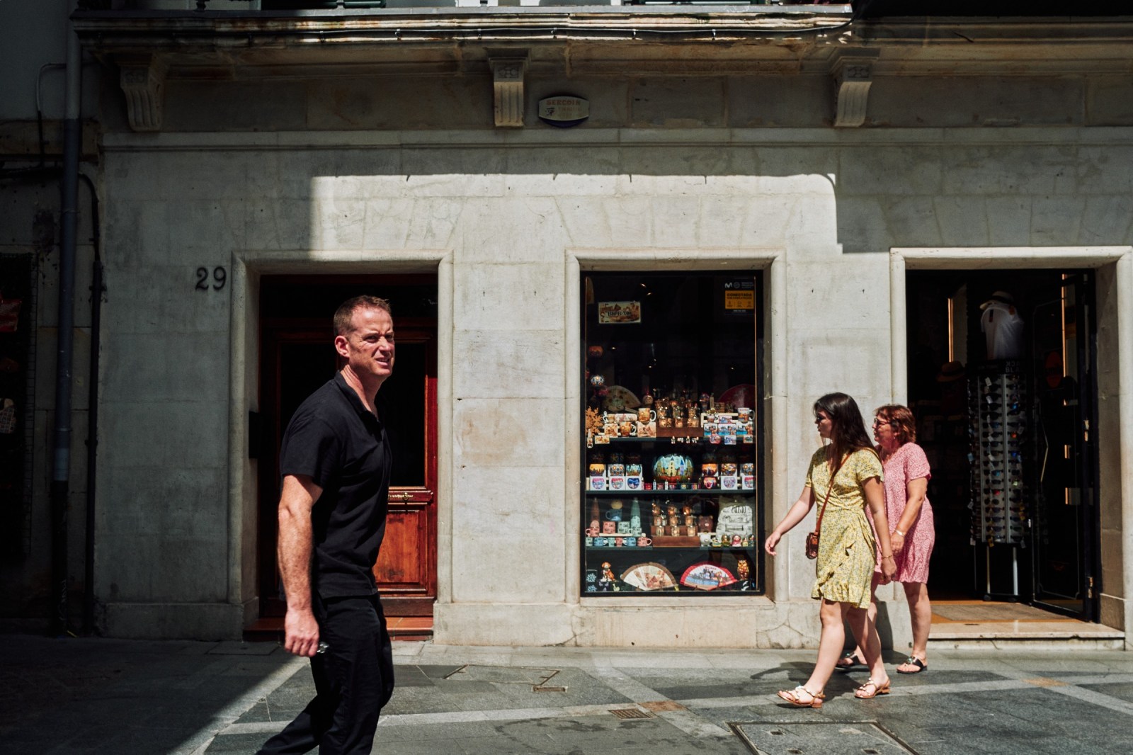 Talleres y cursos de fotografía de calle en Bilbao con Rober Tomás. http://robertomasfoto.com 