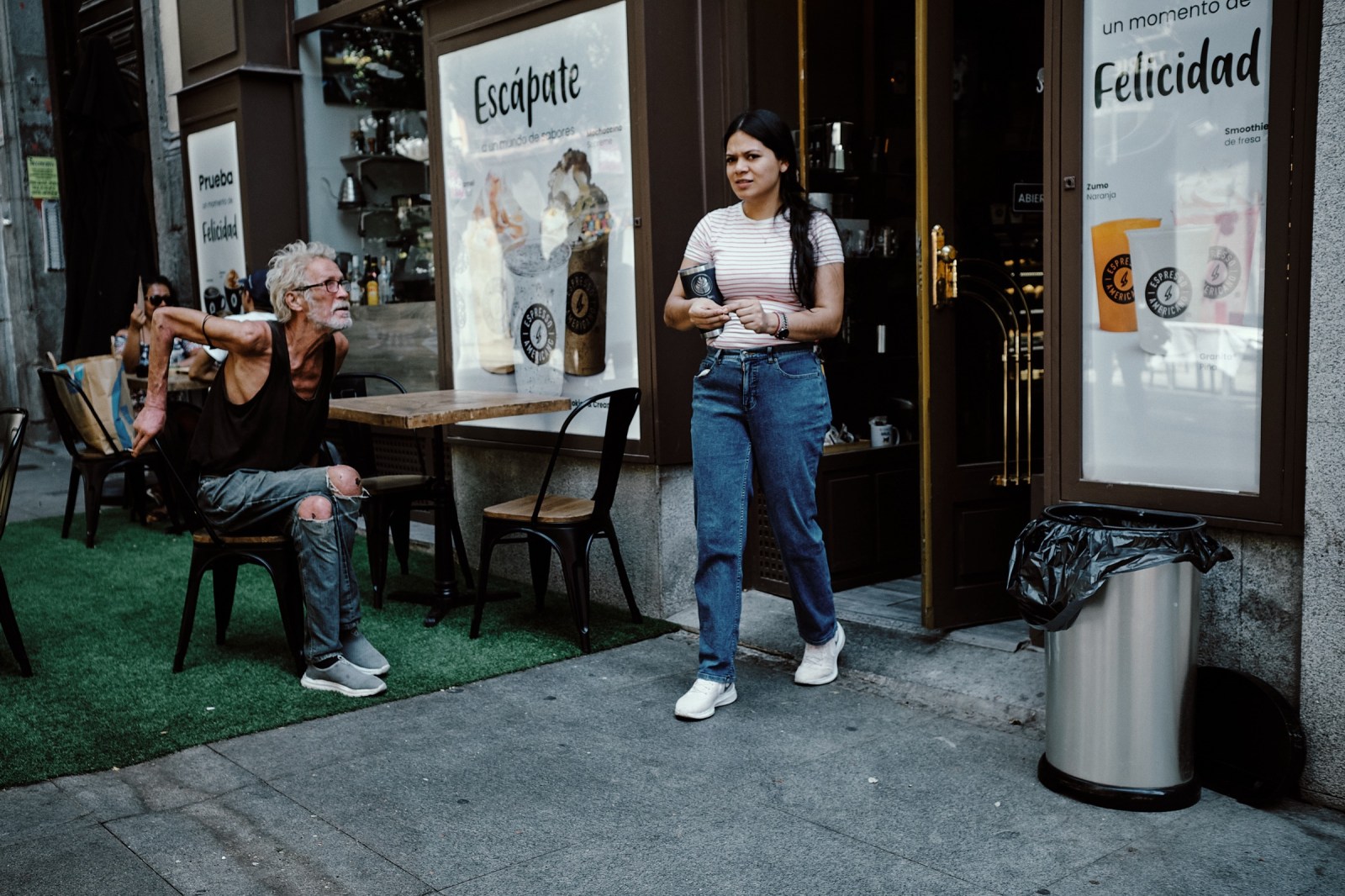 Talleres de Fotografia de Calle en Madrid con Rober Tomas en http://robertomasfoto.com 