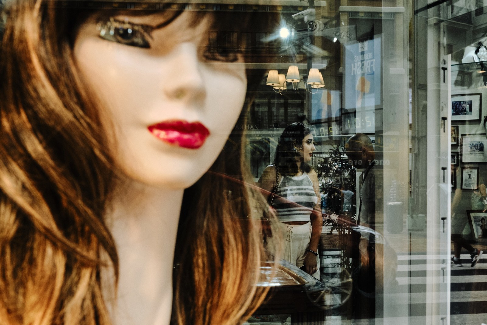 Talleres y Cursos de Fotografía de Calle en Valencia con Rober Tomás. http://robertomasfoto.com 