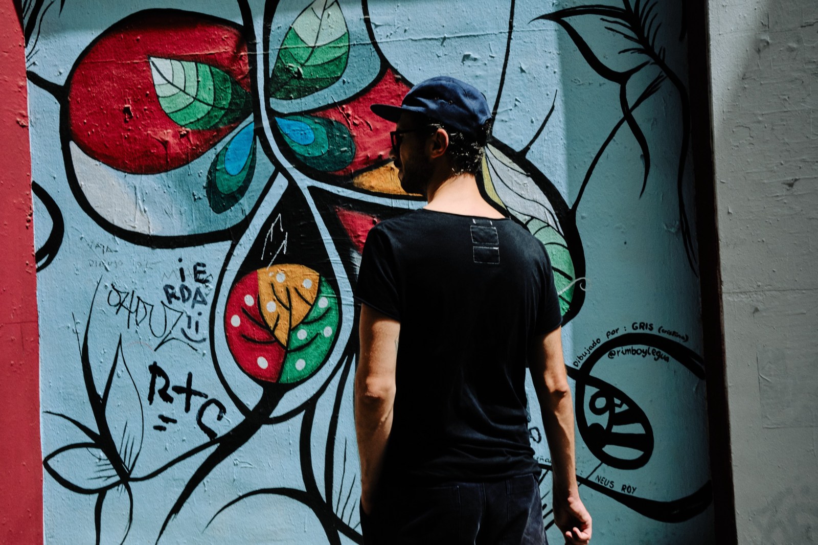 Talleres y Cursos de Fotografía de Calle en Valencia con Rober Tomás. http://robertomasfoto.com 