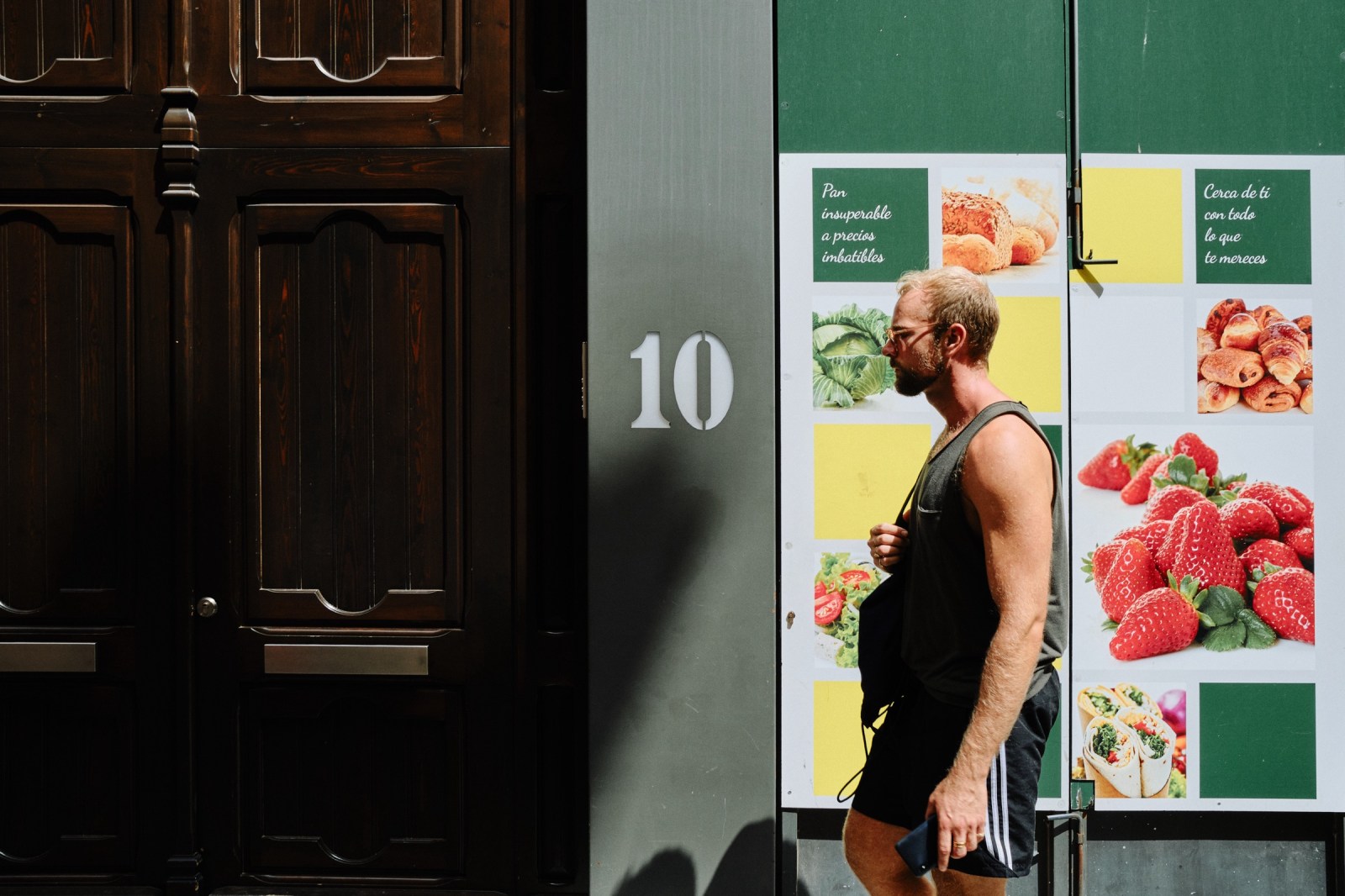 Talleres y Cursos de Fotografía de Calle en Valencia con Rober Tomás. http://robertomasfoto.com 