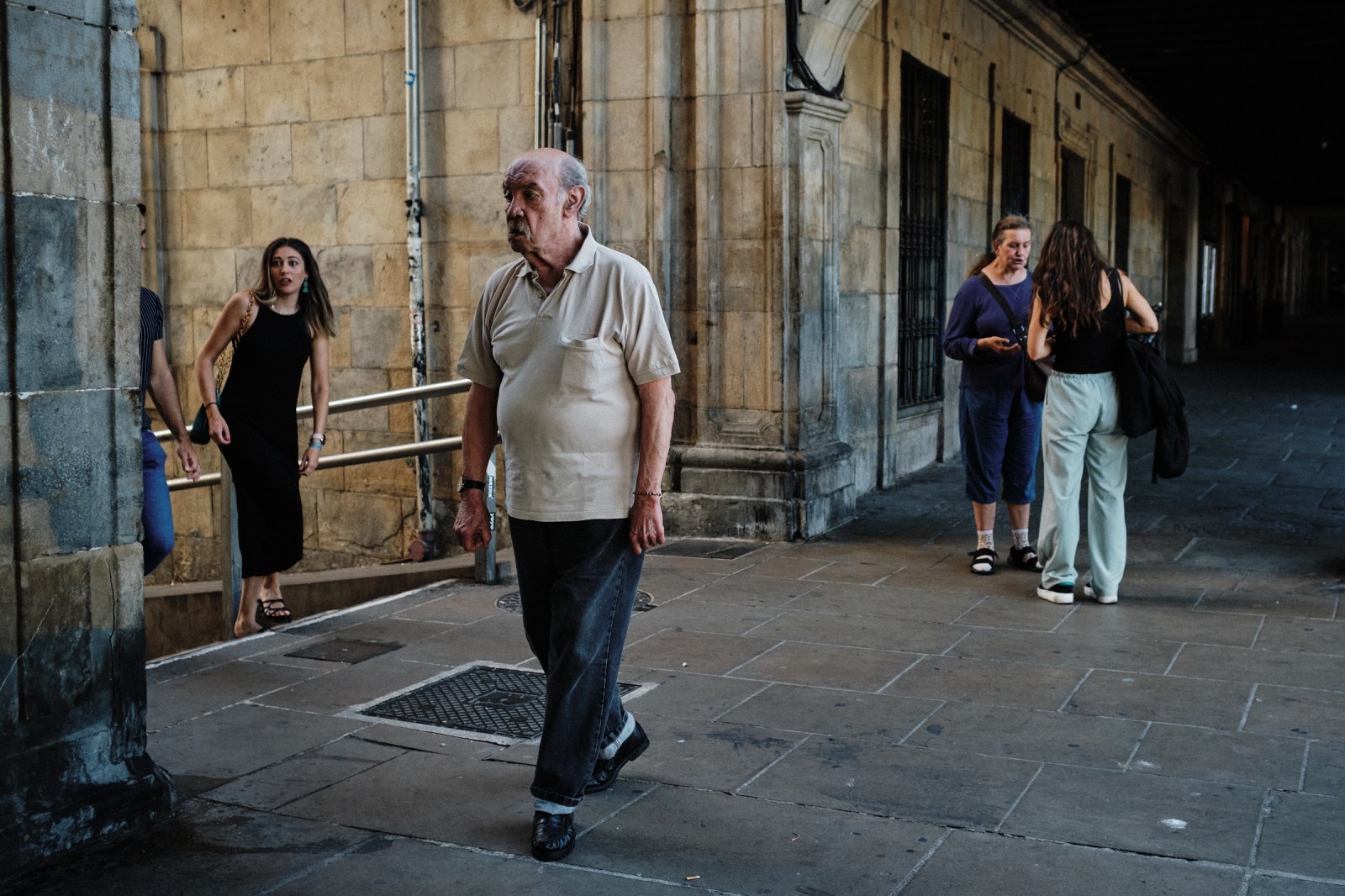 Taller de Fotografía de Calle en Pamplona con Rober Tomás en http://robertomasfoto.com 