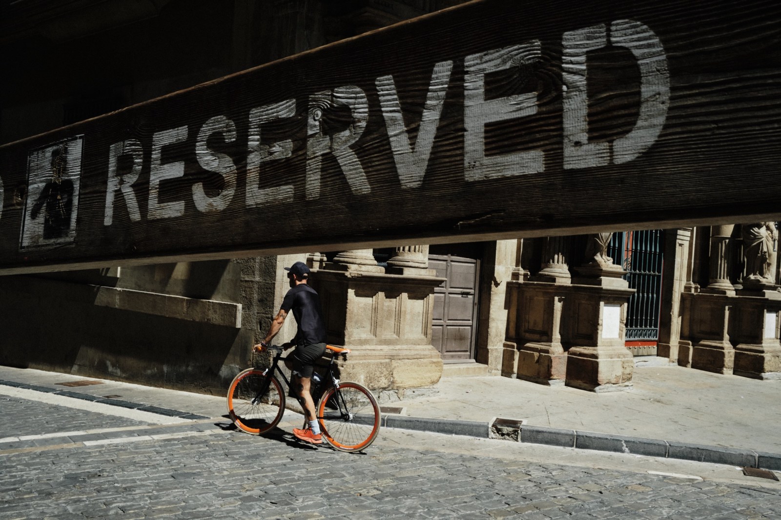Taller de Fotografía de Calle en Pamplona con Rober Tomás en http://robertomasfoto.com 
