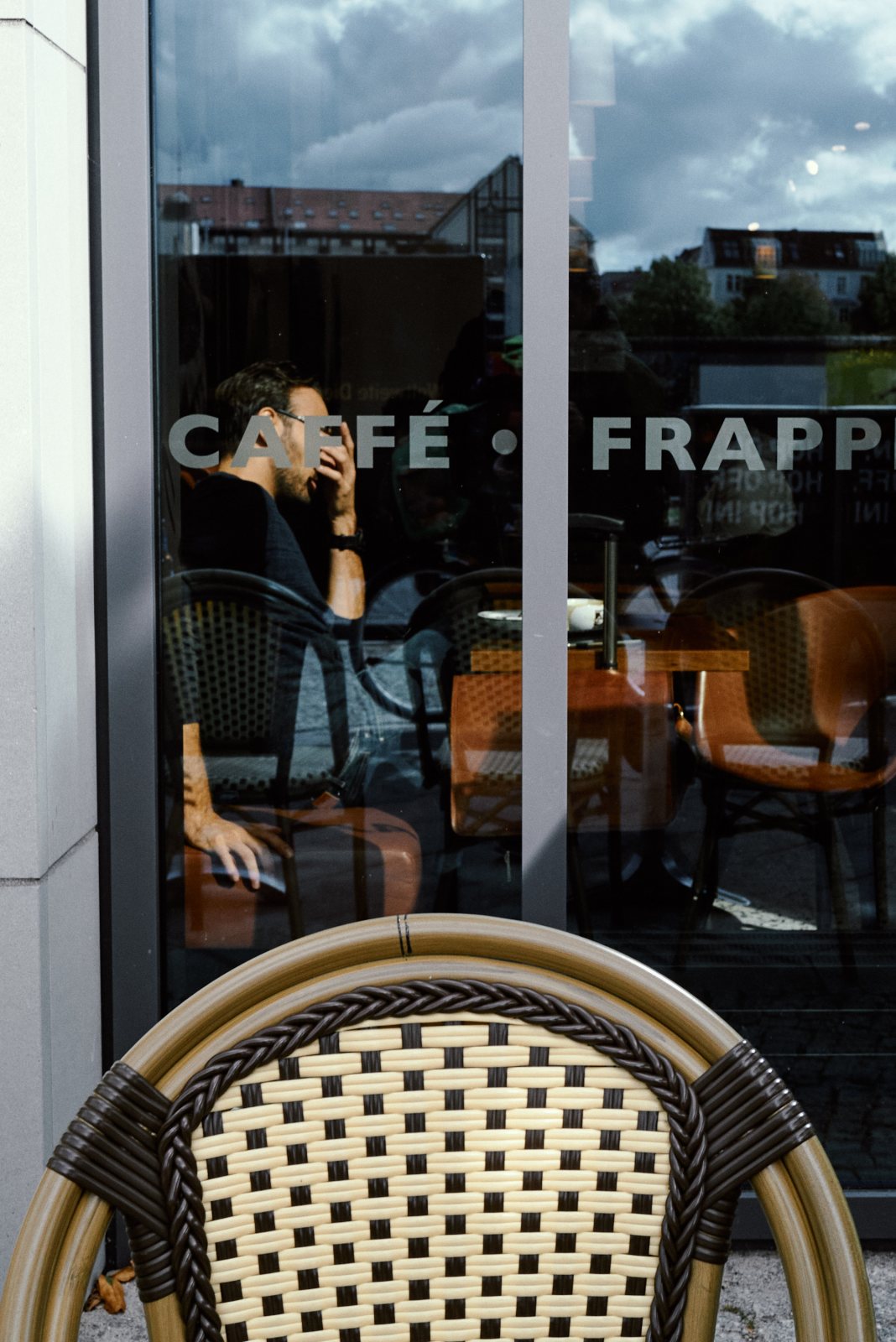 Taller de inmersion en Fotografia de Calle en Berlín (Alemania) con Rober Tomas, en http://robertomasfoto.com 