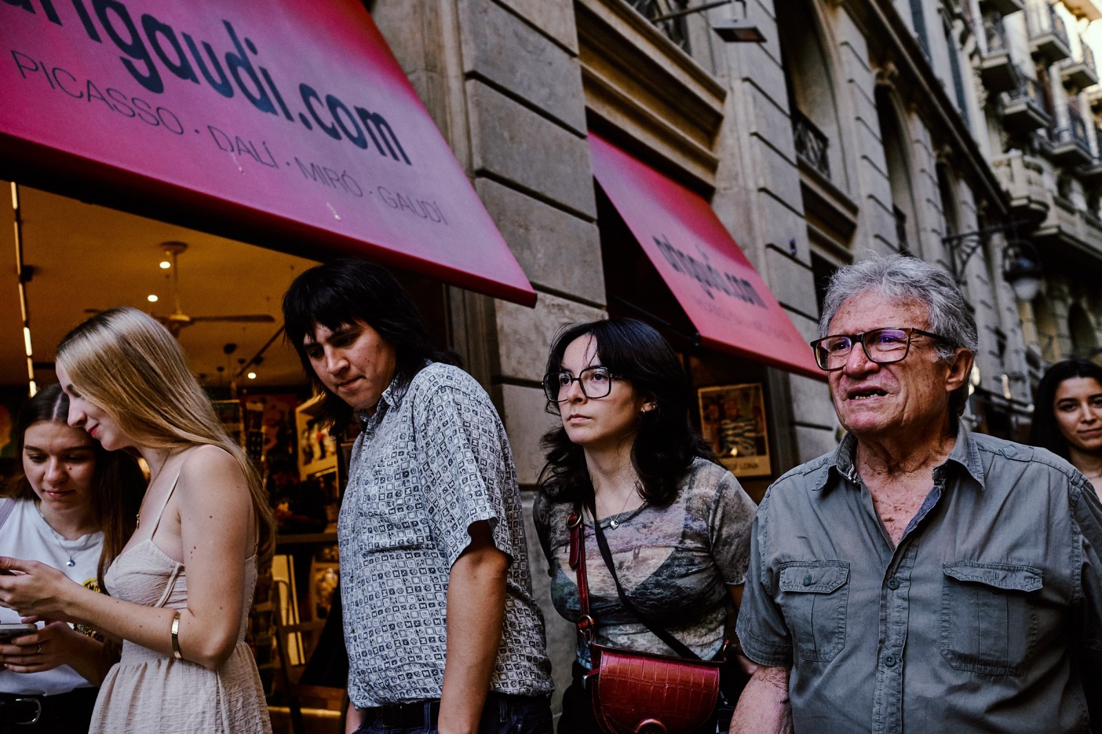 Talleres de fotografia de calle con Rober Tomas en Barcelona http://robertomasfoto.com 