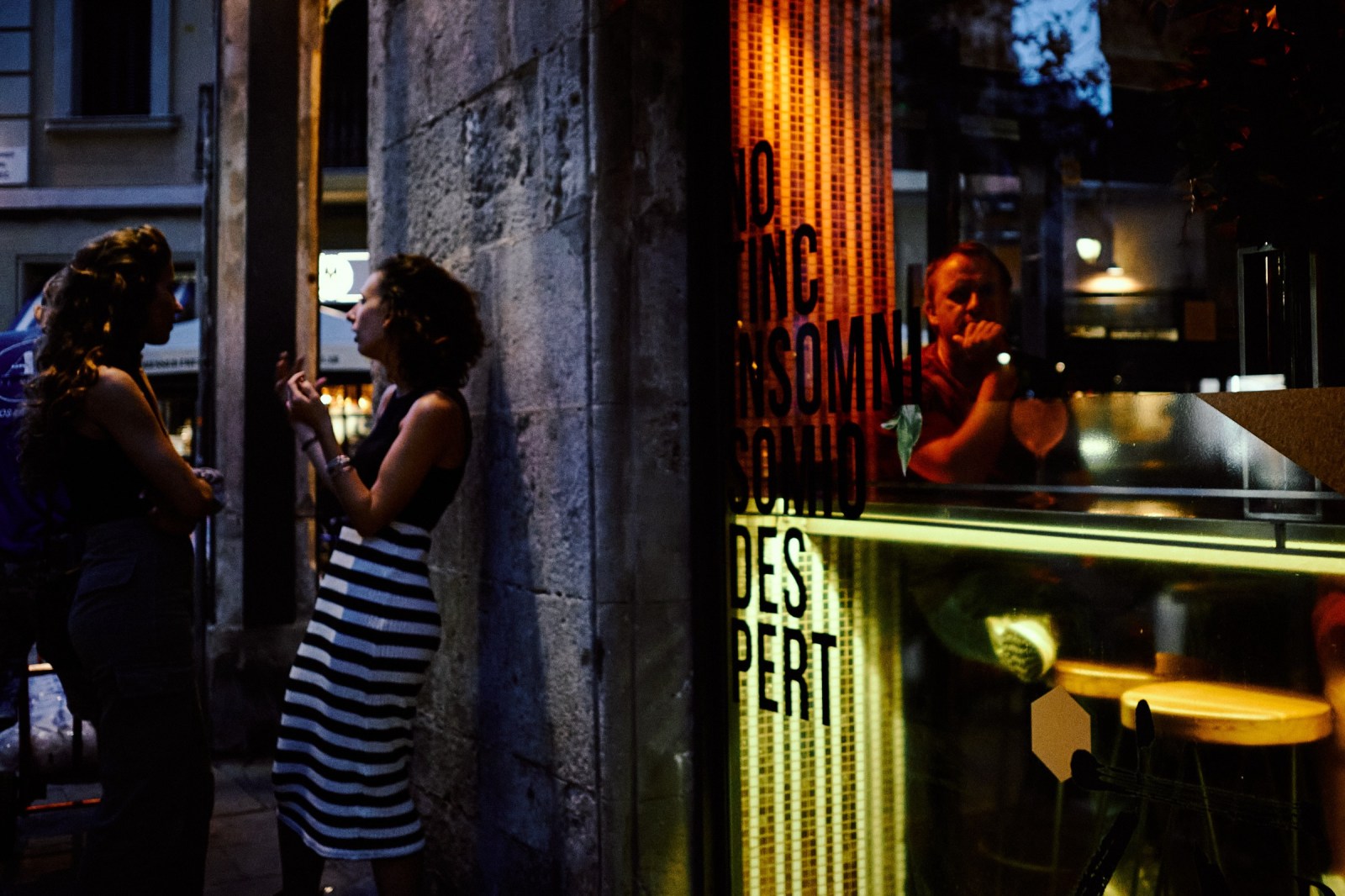 Talleres de fotografia de calle con Rober Tomas en Barcelona http://robertomasfoto.com 