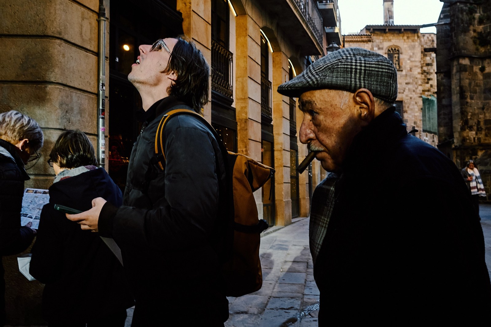 Talleres y cursos de fotografía de calle con Rober Tomas en Barcelona. http://robertomasfoto.com 