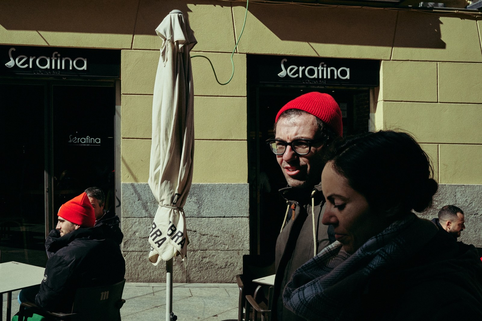 Talleres de Fotografía de Calle en Madrid con Rober Tomás en https://robertomasfoto.com/talleres-de-fotografia/ 