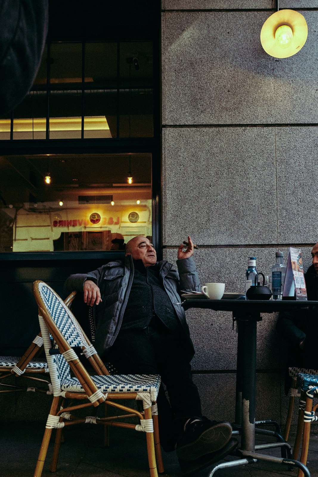 Talleres de Fotografía de Calle en Madrid con Rober Tomás en https://robertomasfoto.com/talleres-de-fotografia/ 