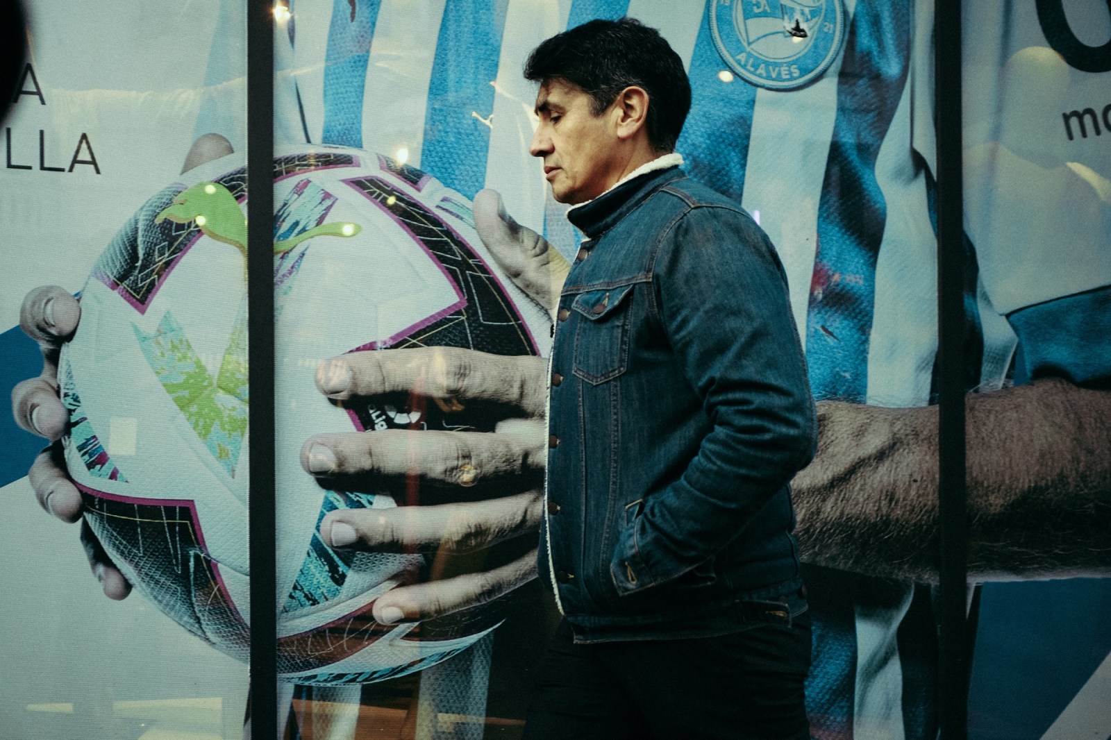 Taller de inmersión en fotografia de calle en Vitoria-gasteiz con Rober Tomás en http://robertomasfoto.com 