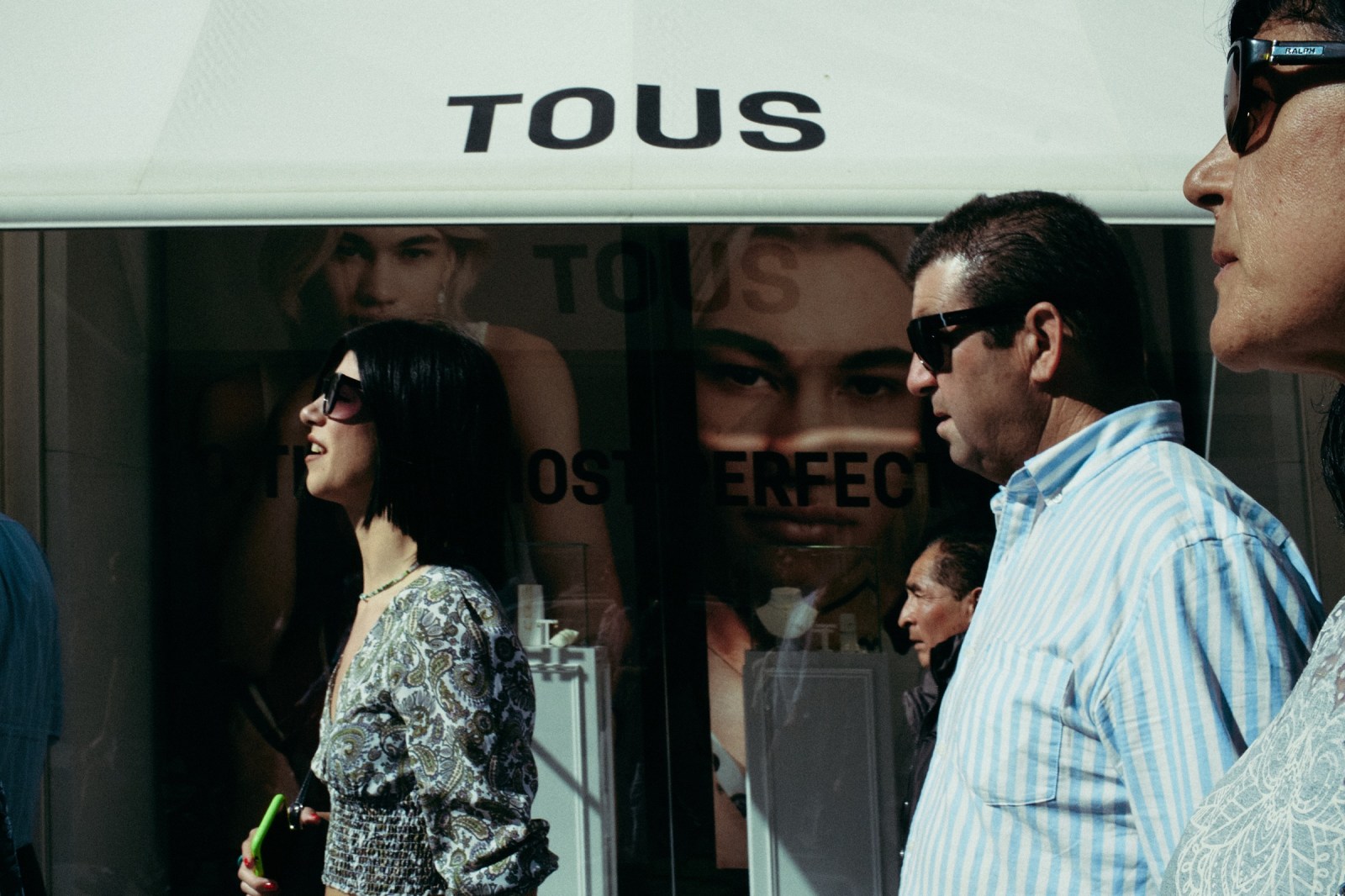 Talleres y cursos de fotografía de calle con Rober Tomas en Madrid