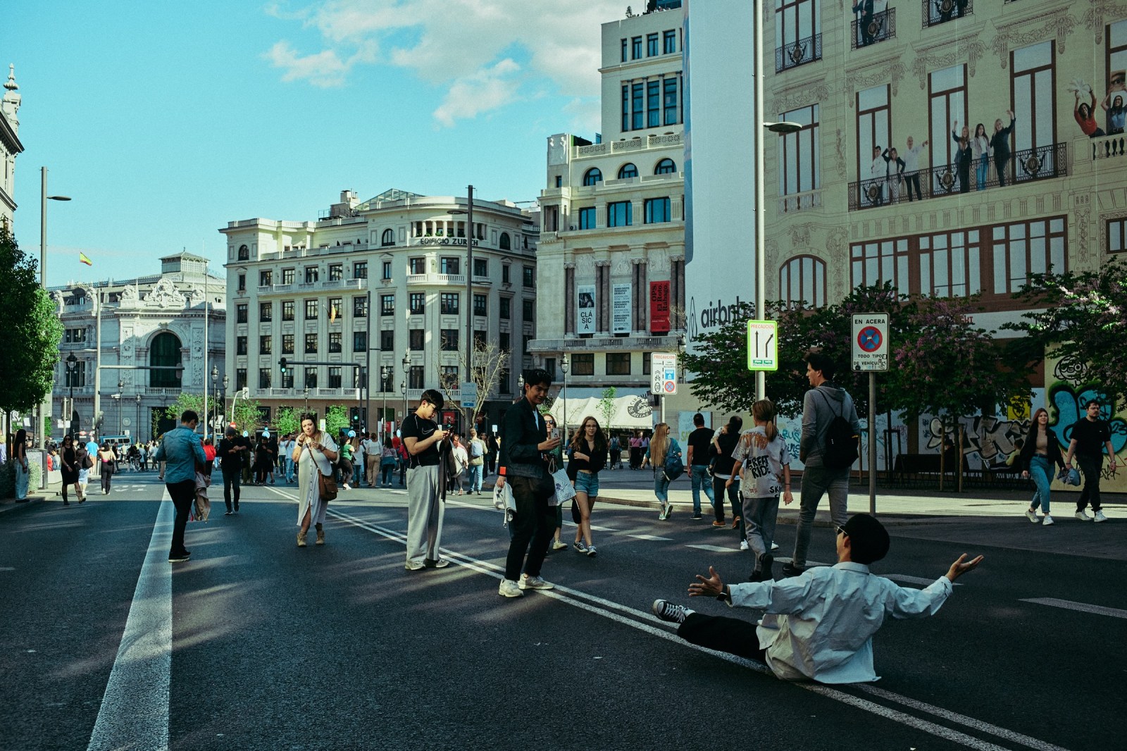 Talleres y cursos de fotografía de calle con Rober Tomas en Madrid