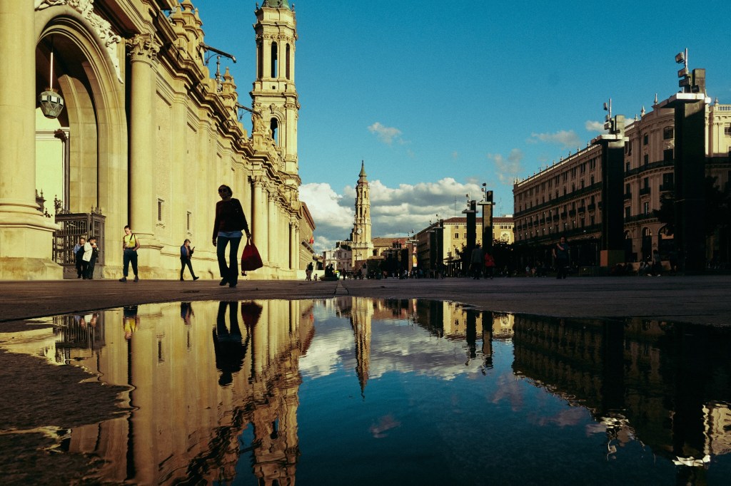 Talleres y Cursos de Fotografia de Calle en Zaragoza con Rober Tomás