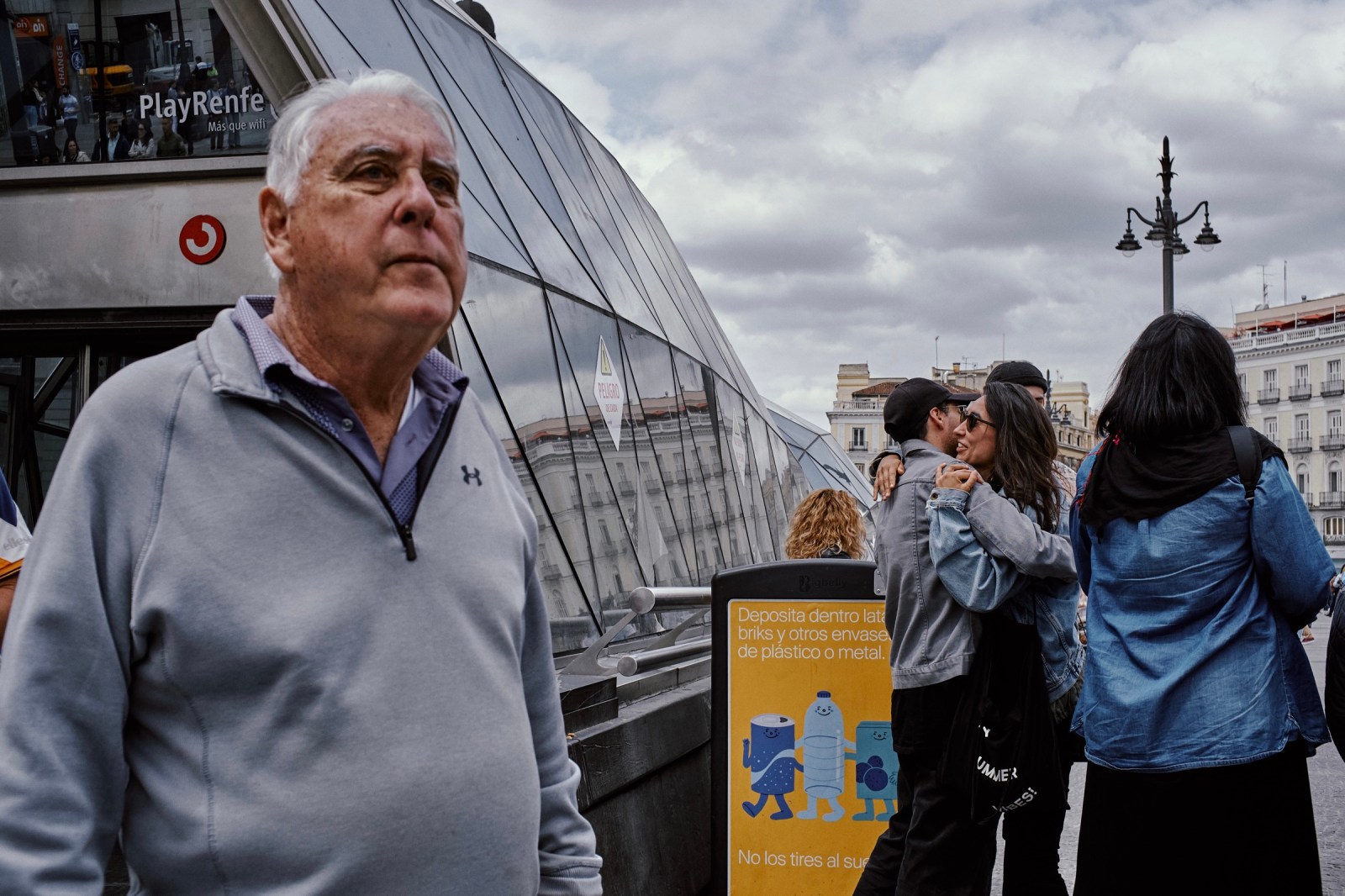 Rober Tomas, http://robertomasfoto.com Taller de Inmersión en Fotografia de Calle en Madrid