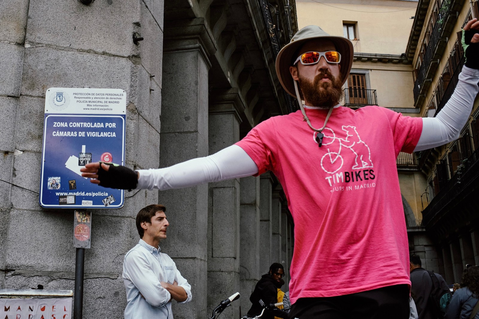 Rober Tomas, http://robertomasfoto.com Taller de Inmersión en Fotografia de Calle en Madrid