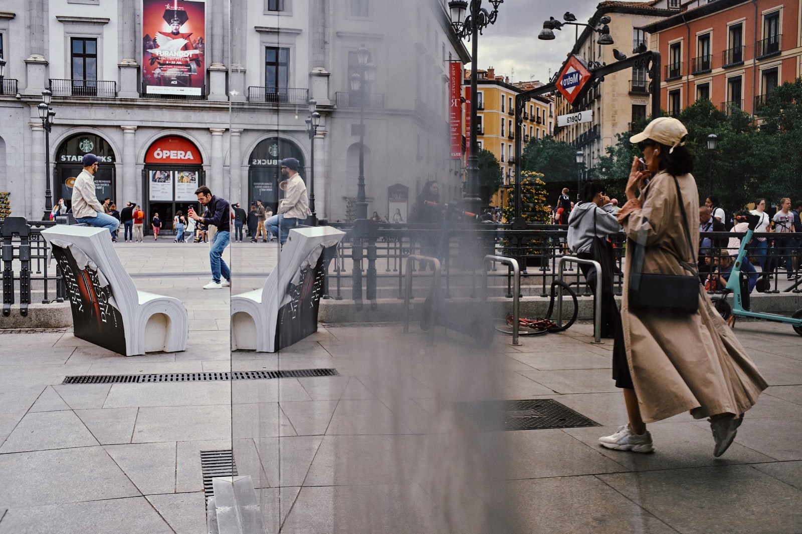 Rober Tomas, http://robertomasfoto.com Taller de Inmersión en Fotografia de Calle en Madrid