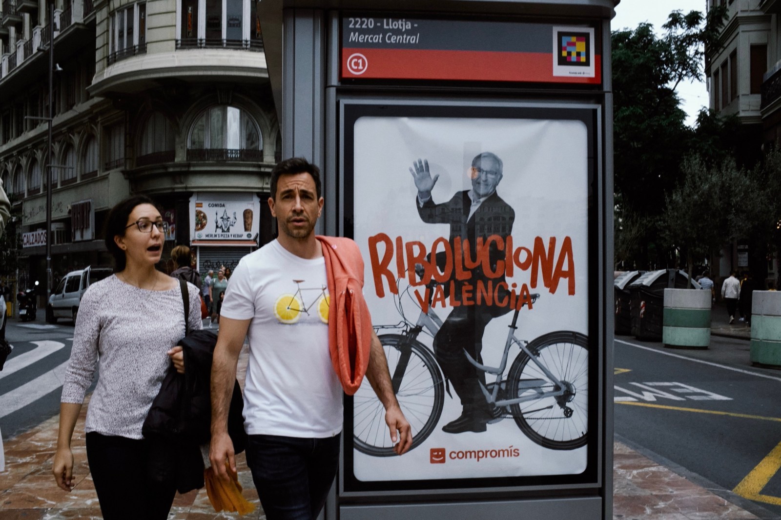 Taller de Fotografia de Calle en Valencia con Rober Tomas, http://robertomasfoto.com