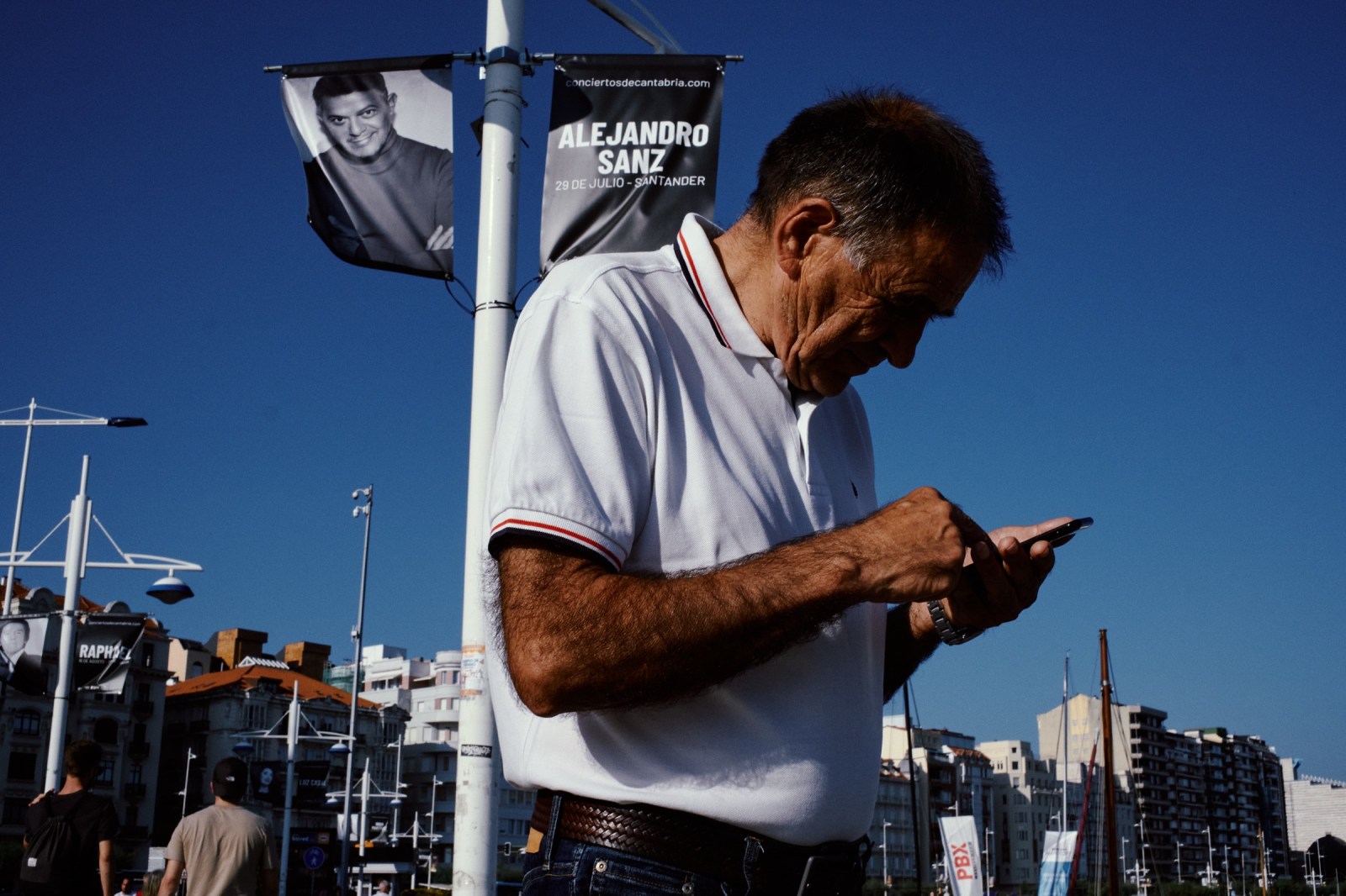 Talleres y cursos de fotografía de calle en Santander con Rober Tomas