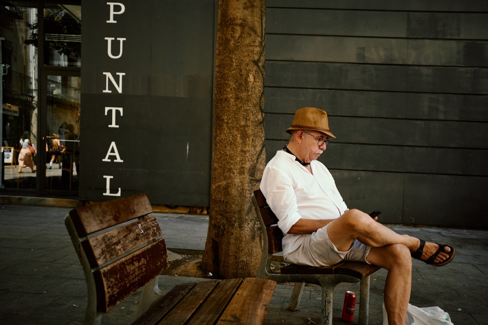 Talleres de fotografía de calle en Barcelona con Rober Tomás en http://robertomasfoto.com 