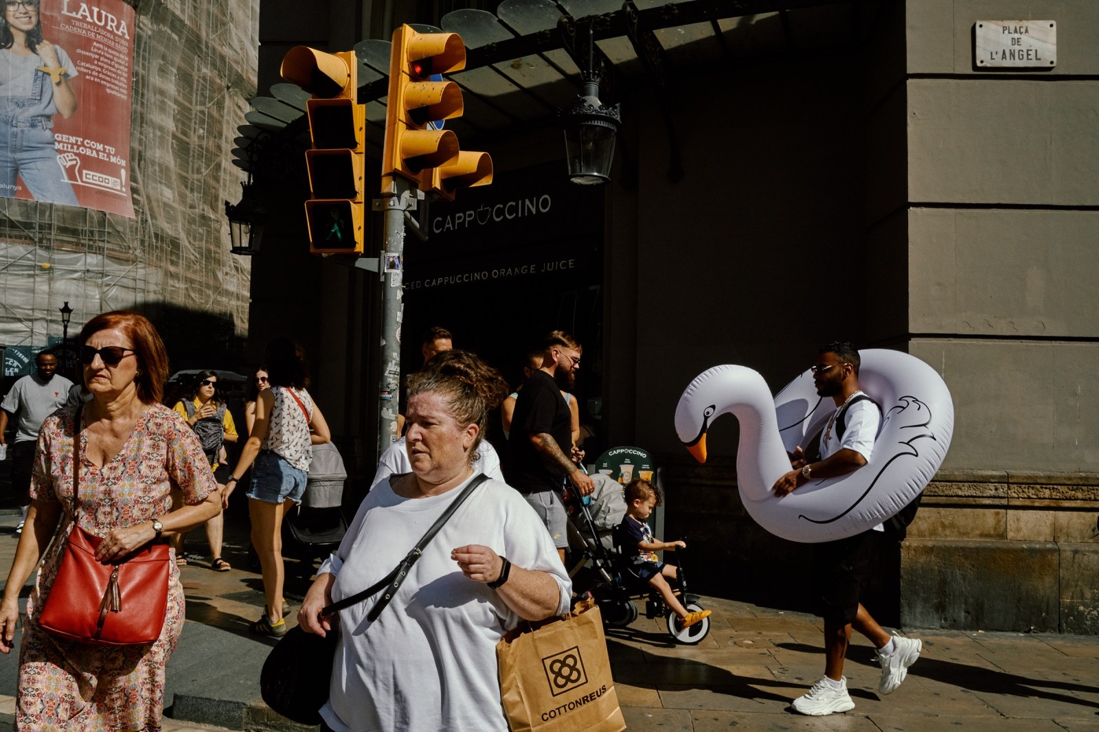 Talleres de fotografía de calle en Barcelona con Rober Tomás en http://robertomasfoto.com 