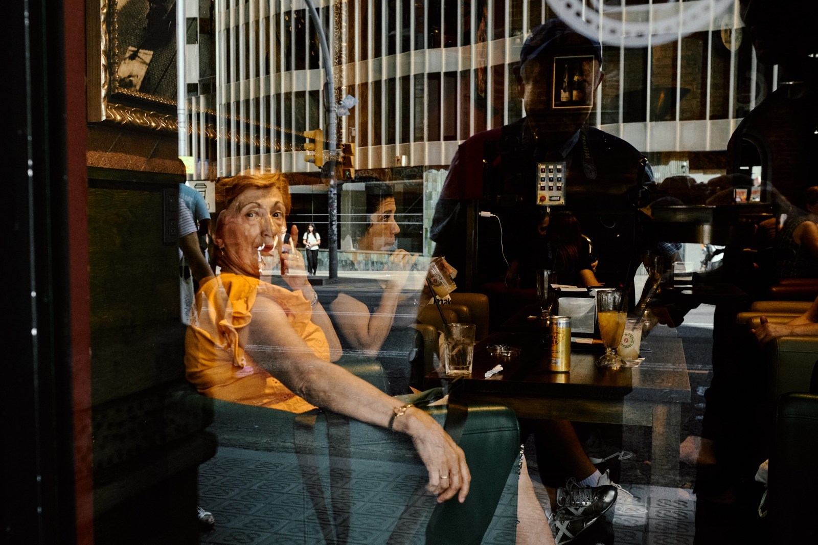 Talleres de fotografía de calle en Barcelona con Rober Tomás en http://robertomasfoto.com 