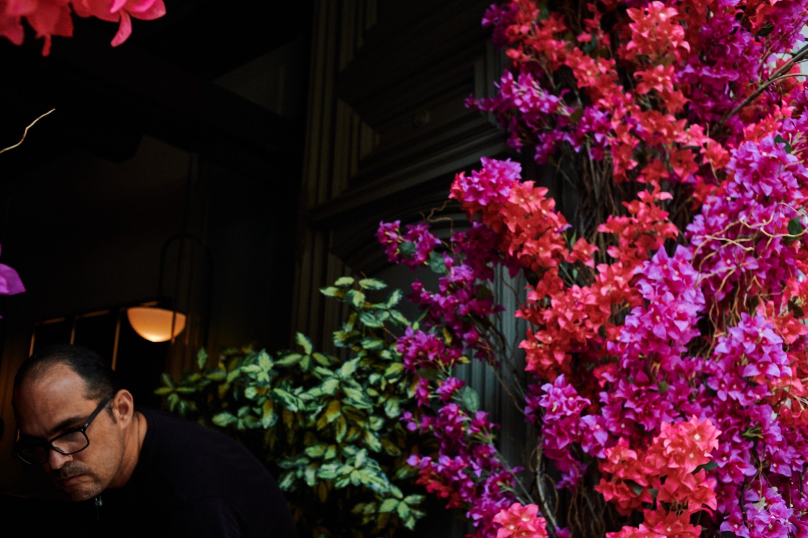 Talleres y cursos de fotografía de calle con Rober Tomas en Madrid http://robertomasfoto.com 