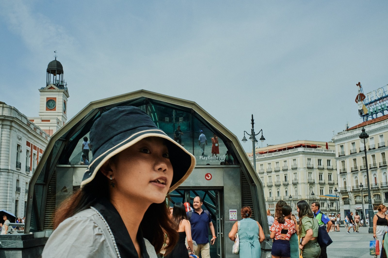 Talleres y cursos de fotografía de calle con Rober Tomas en Madrid http://robertomasfoto.com 